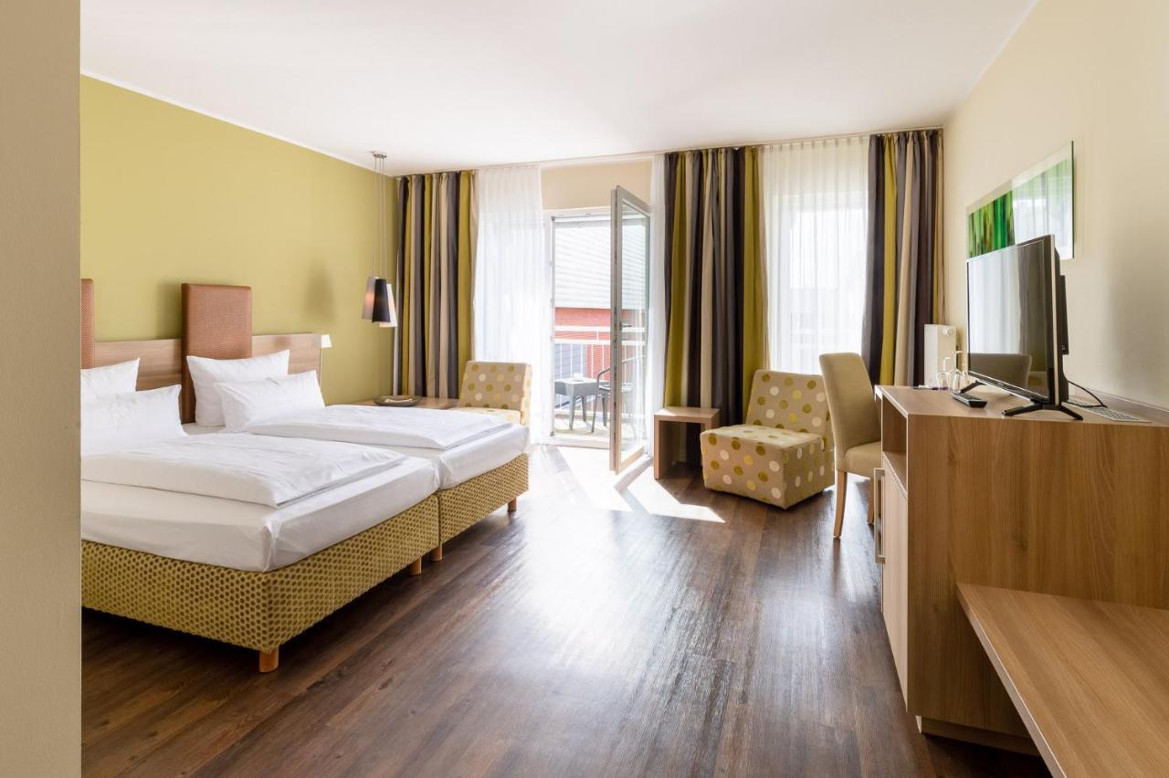 Hotel Am Schlosspark Garni Χούζουμ Εξωτερικό φωτογραφία