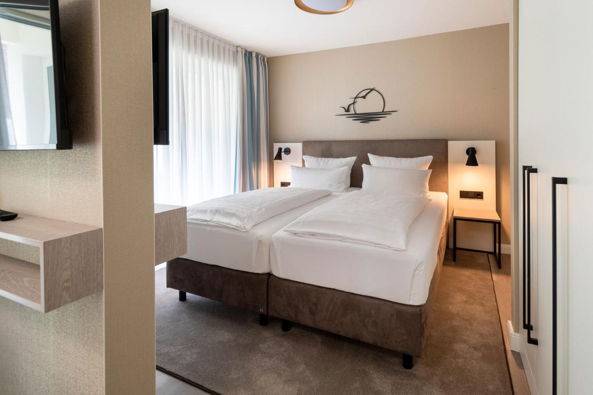 Hotel Am Schlosspark Garni Χούζουμ Εξωτερικό φωτογραφία